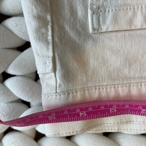 Ann Taylor High Rise patch pocket flare jeans in ivory - Picture 7 of 9